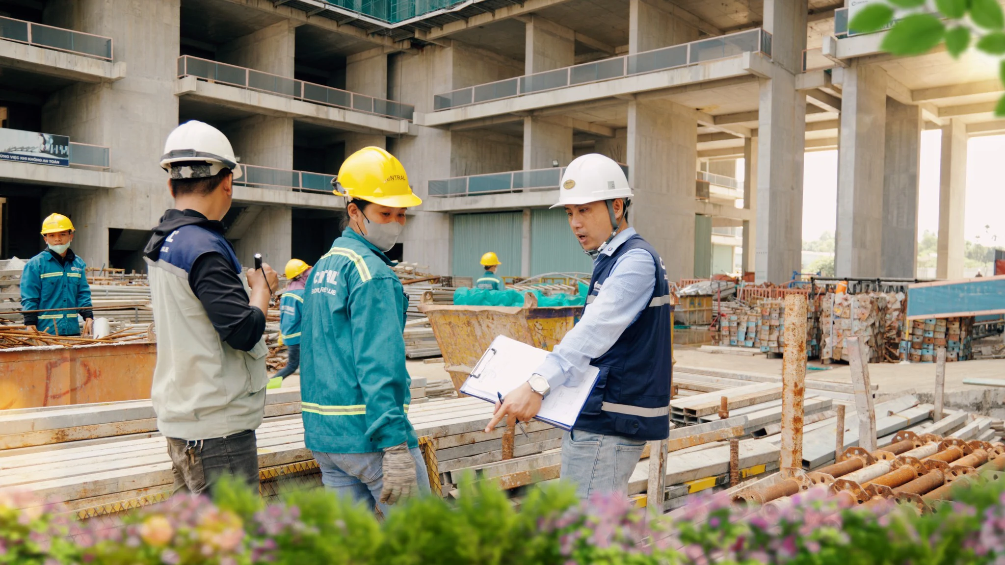 La Pura đẩy nhanh tiến độ thi công